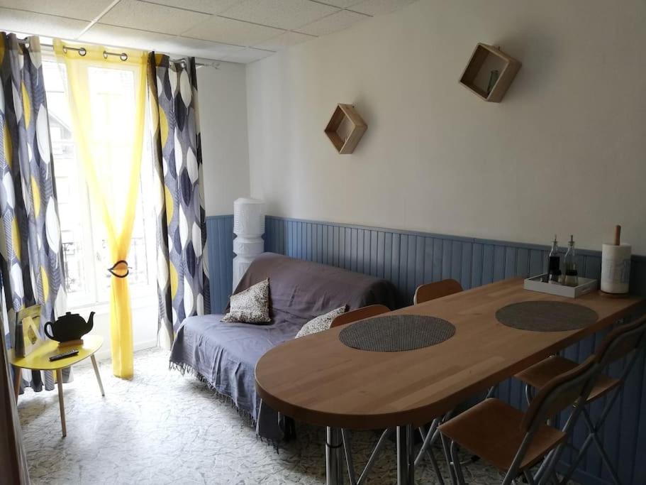 Le Nid Douillet Univers Linge Fourni La Bourboule Ngoại thất bức ảnh